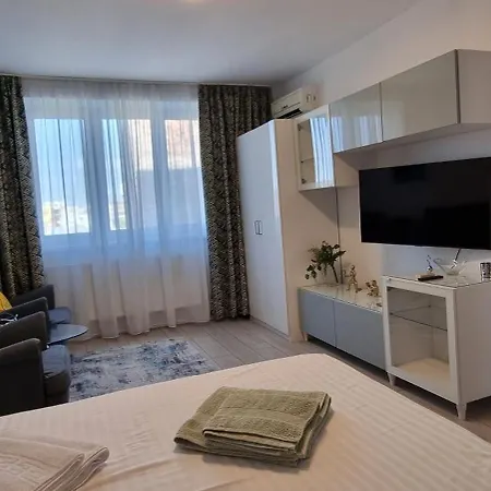 Elisabeta * Boekarest